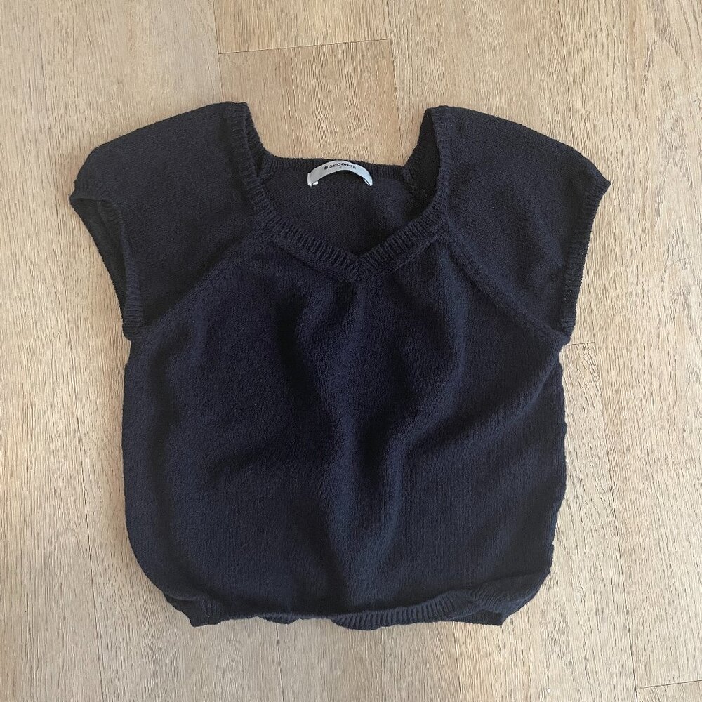 8 seconds | cropped short sleeve pullover in navy, size small